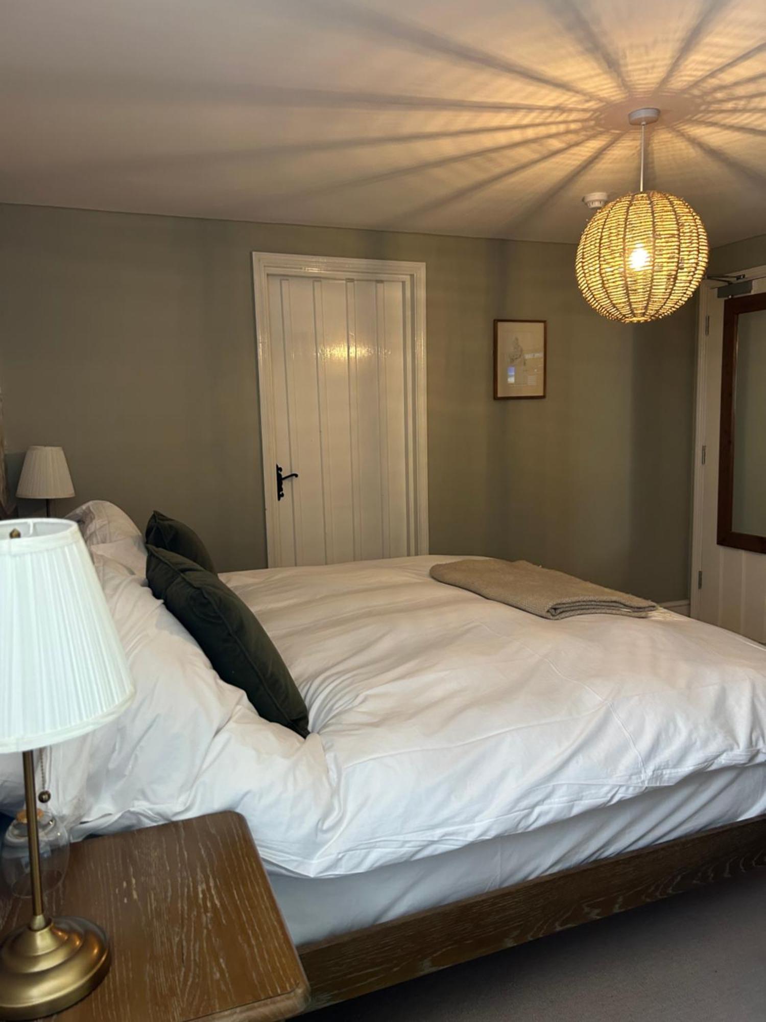 The White Horse Hotel Faversham Bagian luar foto