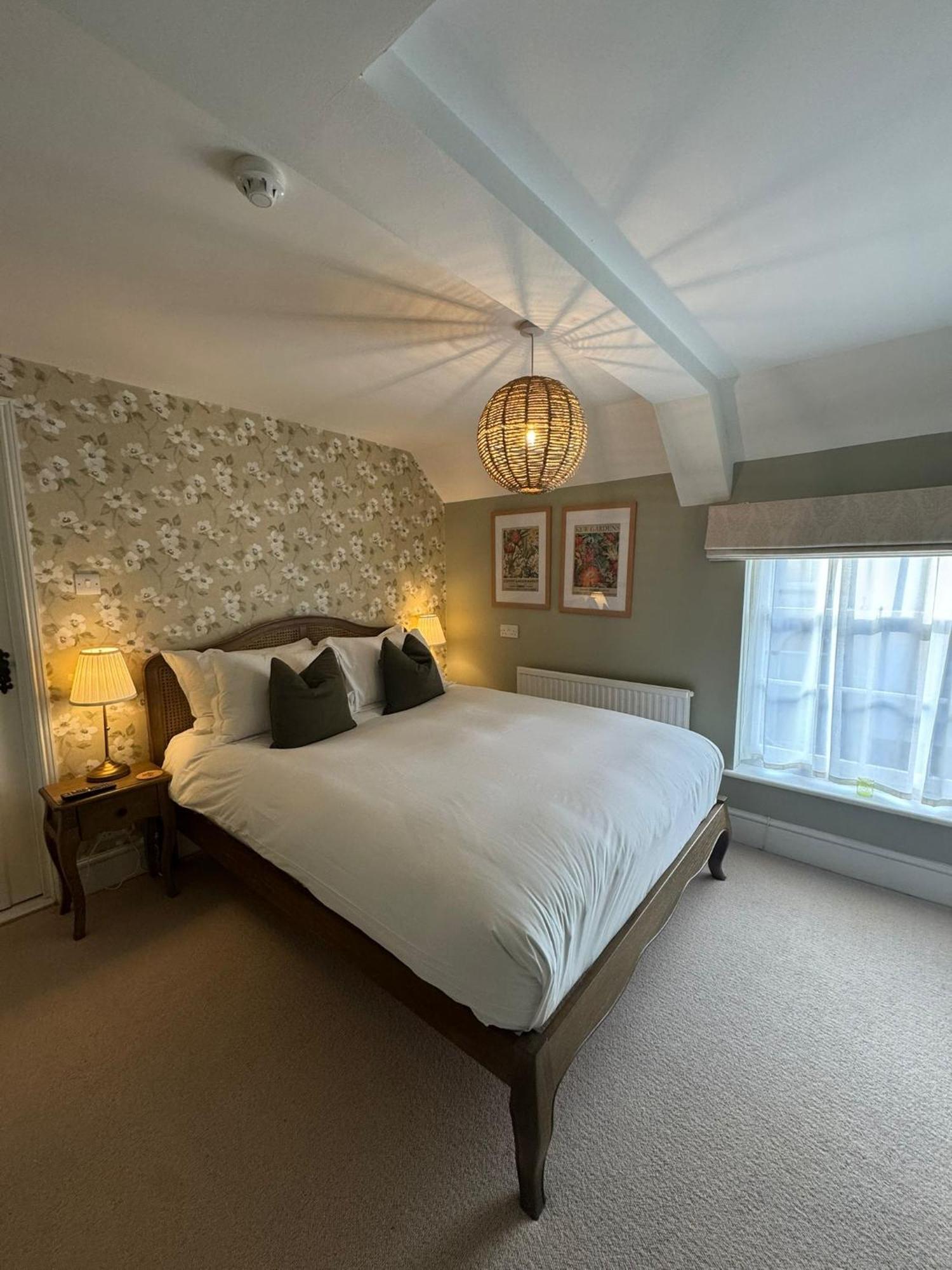 The White Horse Hotel Faversham Bagian luar foto